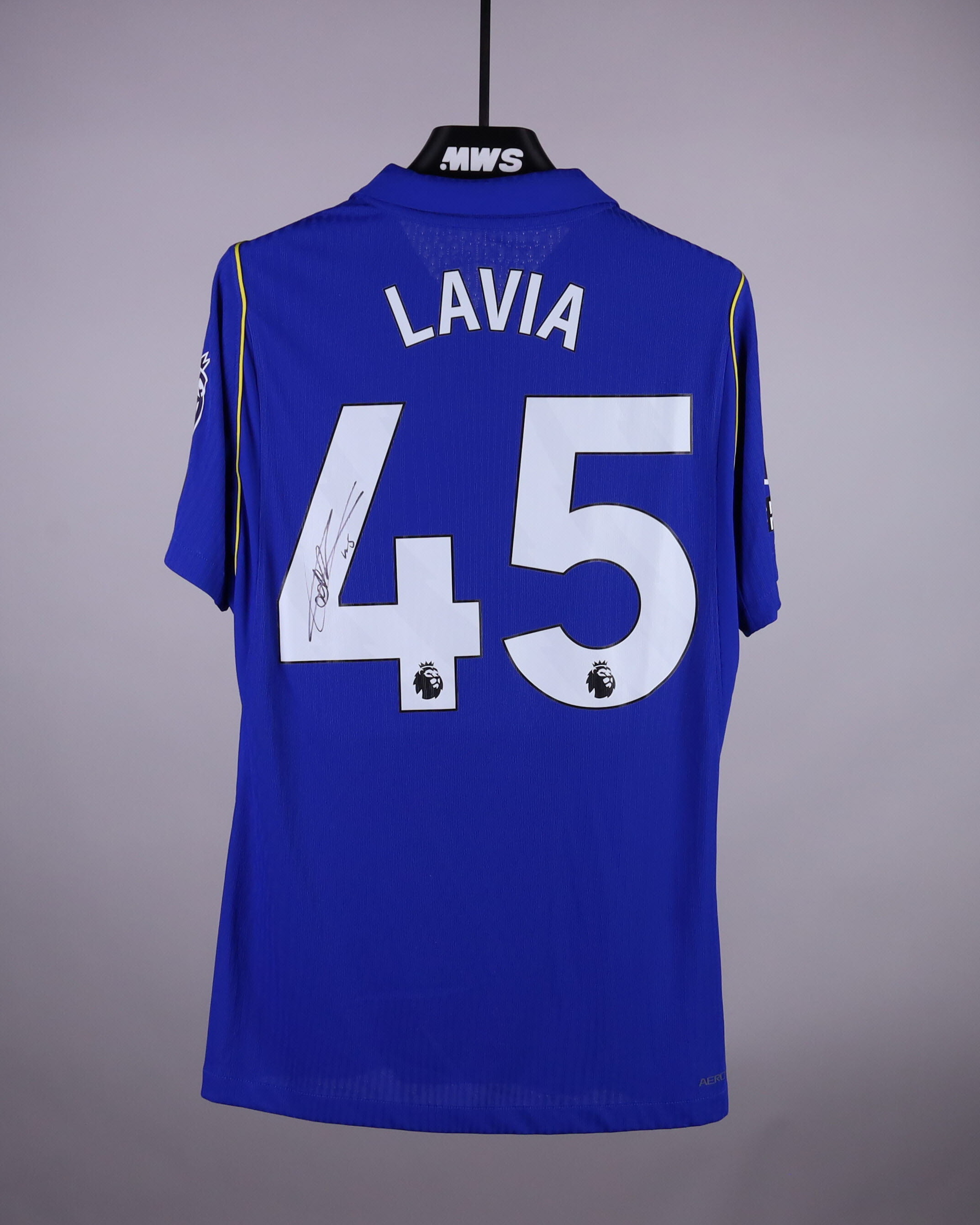 Lavia Chelsea shirt