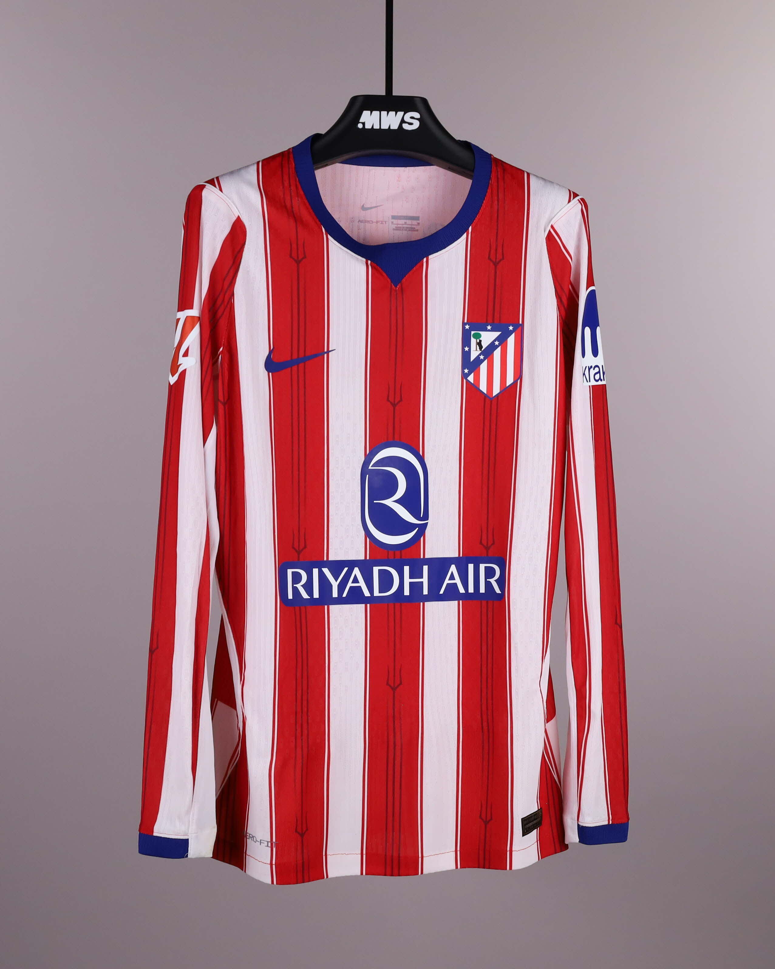 Ademola Lookman Atlético de Madrid shirt