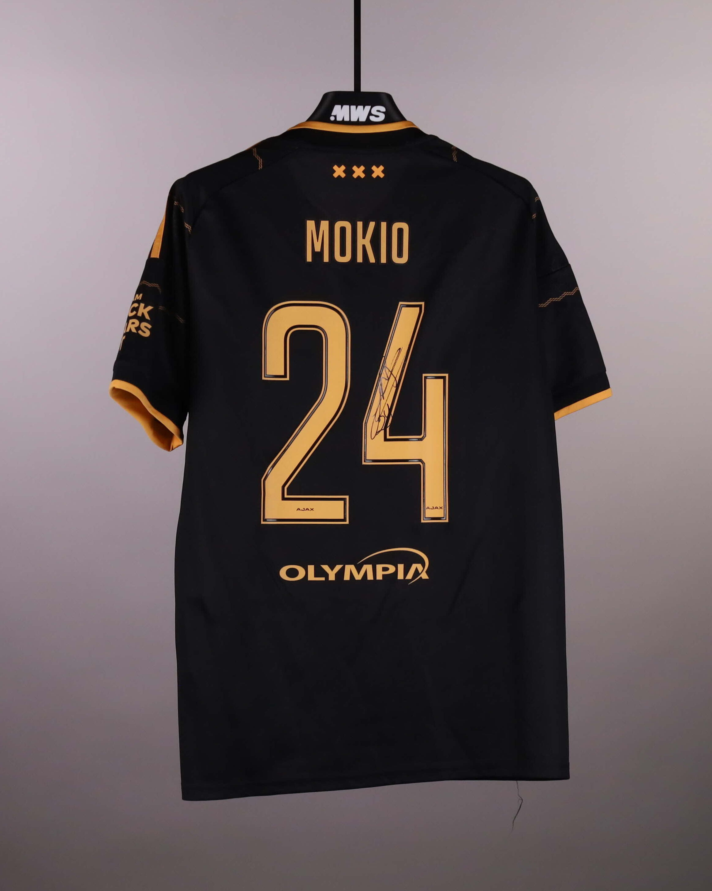 Jorthy Mokio AFC Ajax shirt
