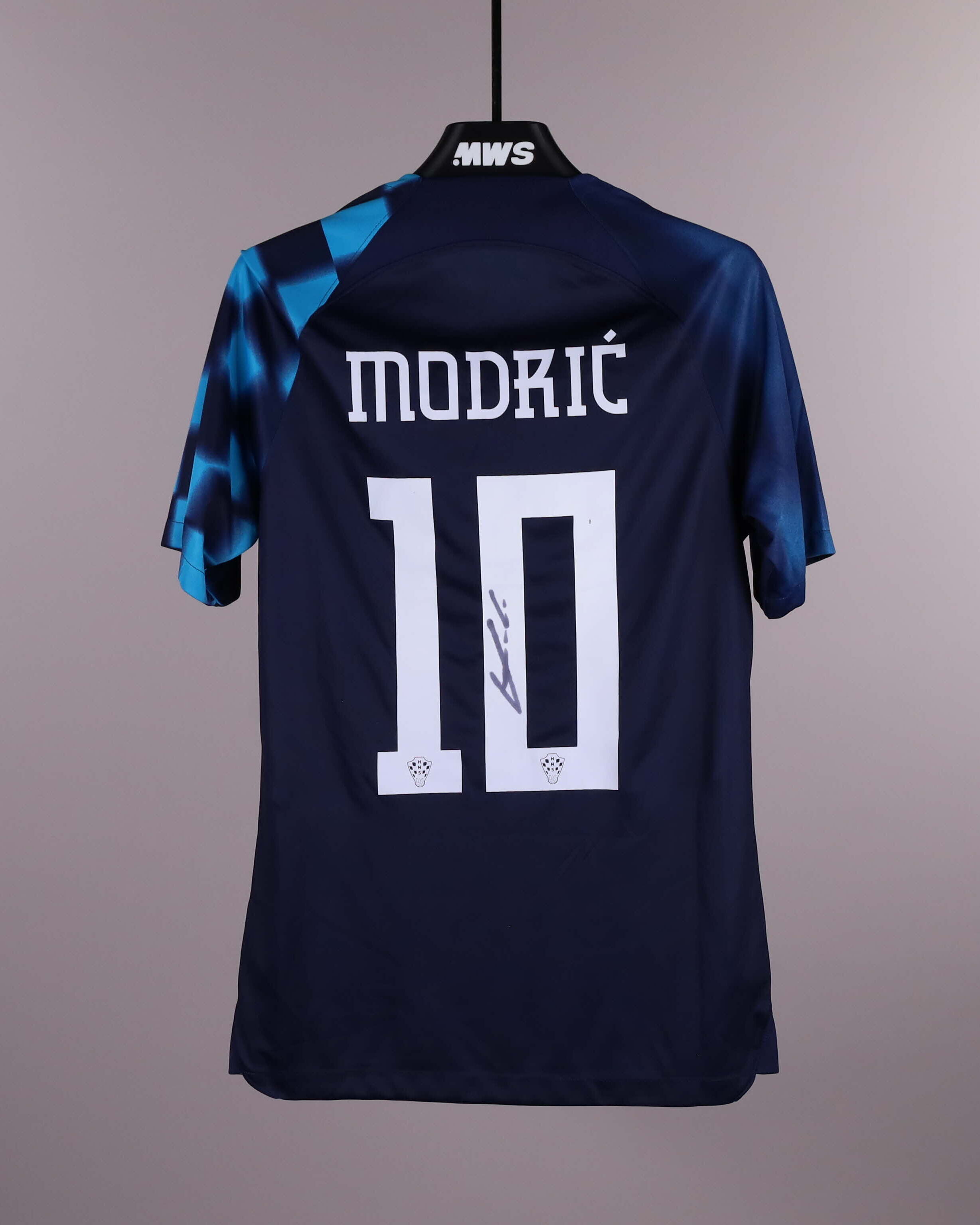 Maglia di Luka Modrić Signed Croatia Away Shirt 22/23 | 9 (Croazia)