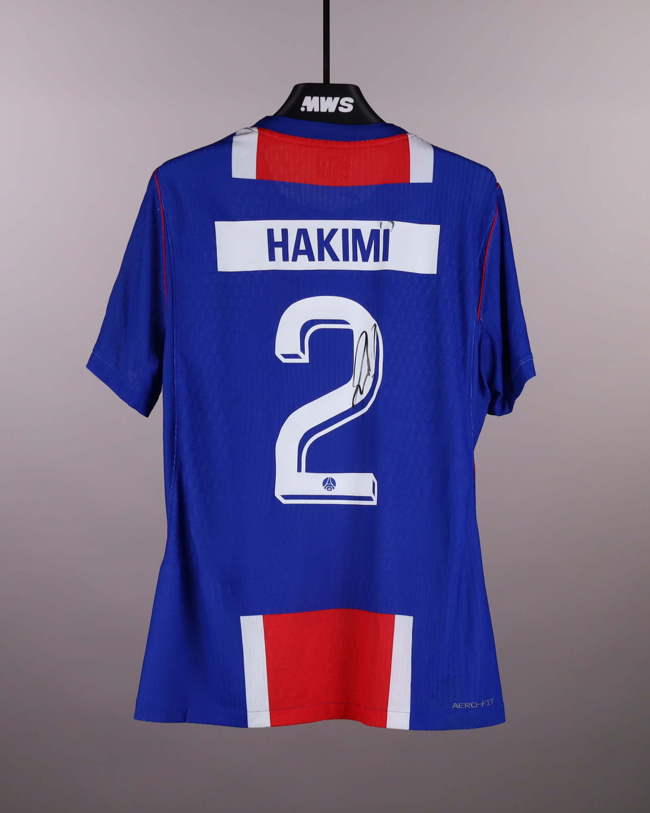 Achraf Hakimi Paris Saint-Germain shirt