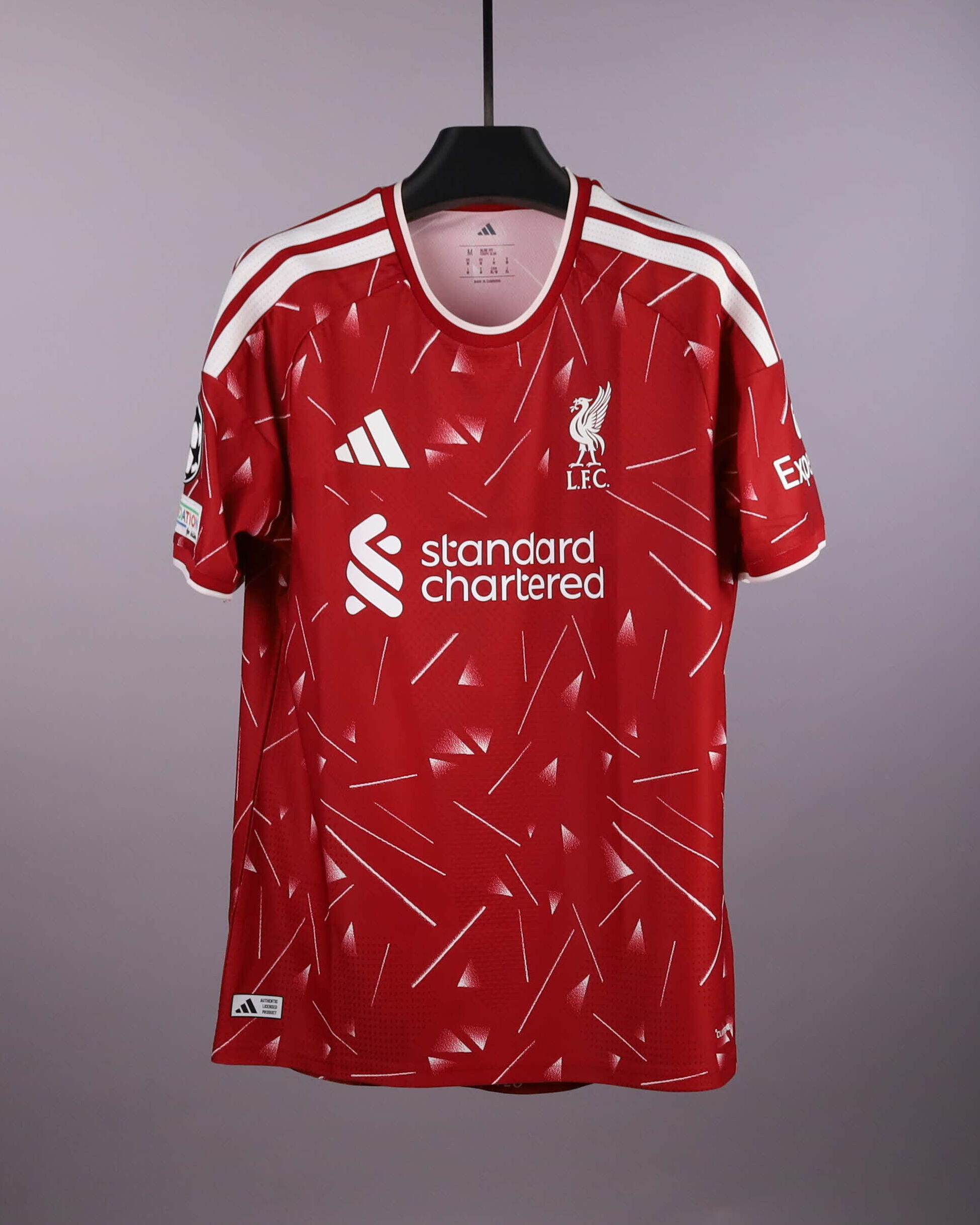 Rio Ngumoha Liverpool shirt