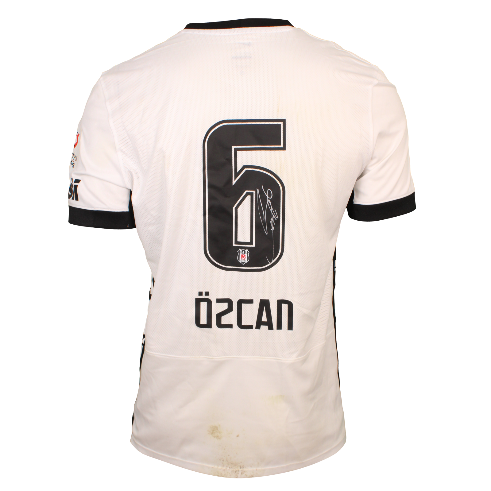 Salih Özcan Beşiktaş JK shirt