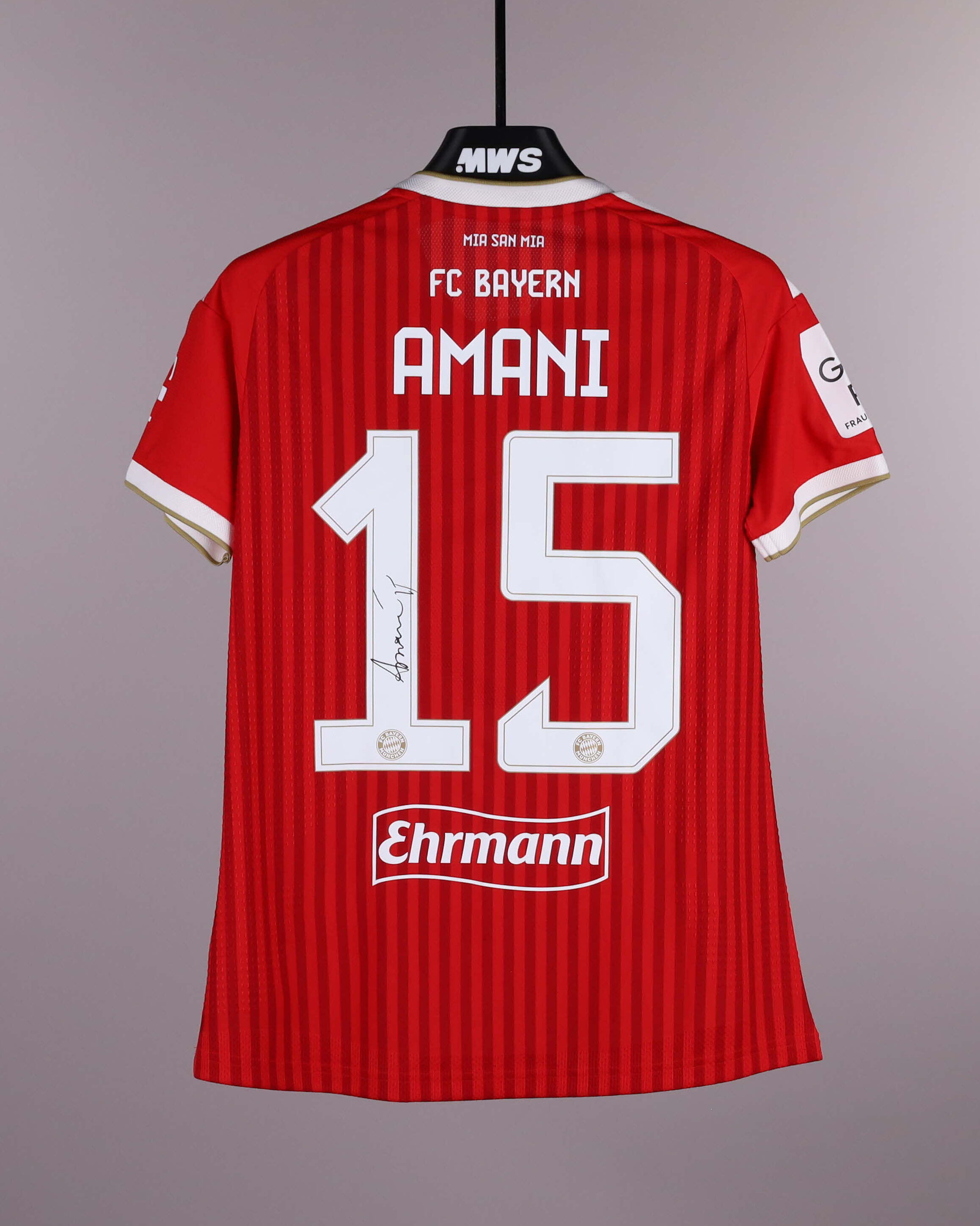 Bernadette Amani Kakounan FC Bayern München Frauen shirt