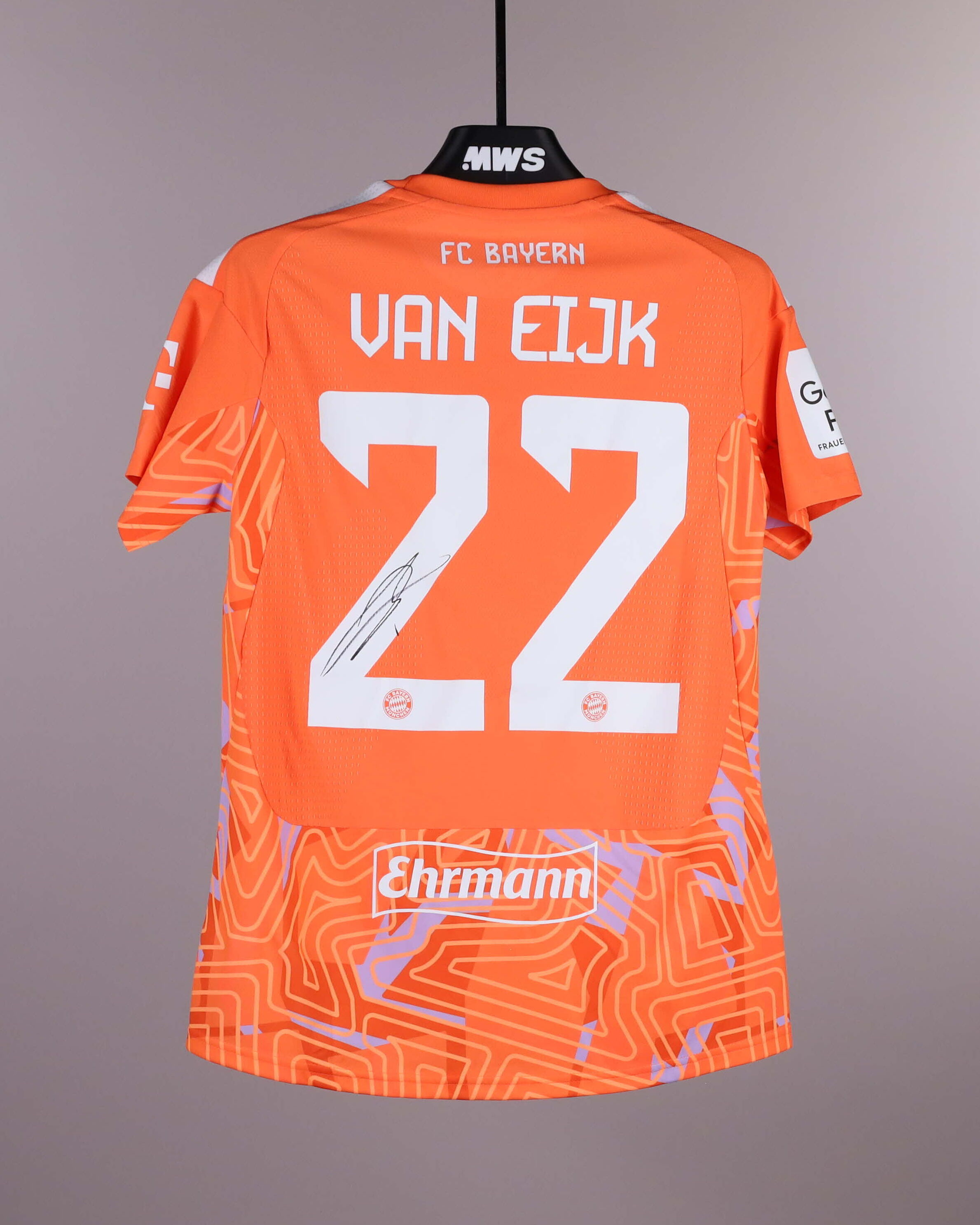 Regina Maria Juliana van Eijk FC Bayern München Frauen shirt