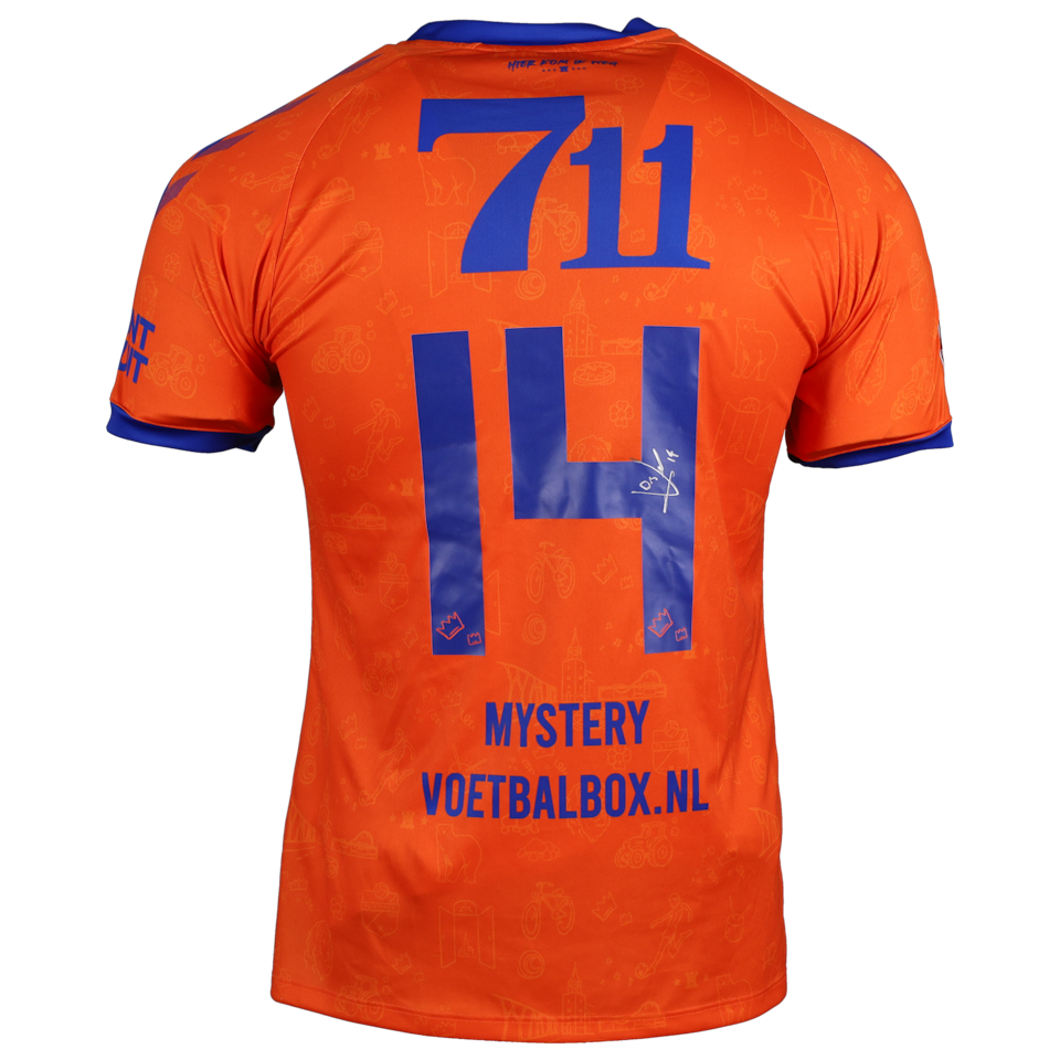 Dennis Vos FC Emmen shirt