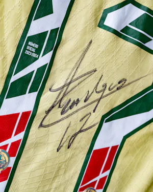 Alejandro Zendejas Club América shirt