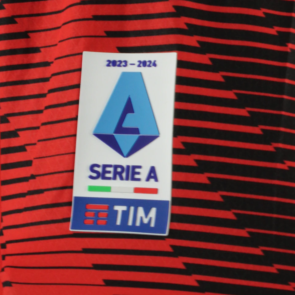 Ismaël Bennacer AC Milan camisa.