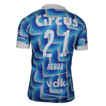 Brian Emo Agbor KAA Gent のシャツ