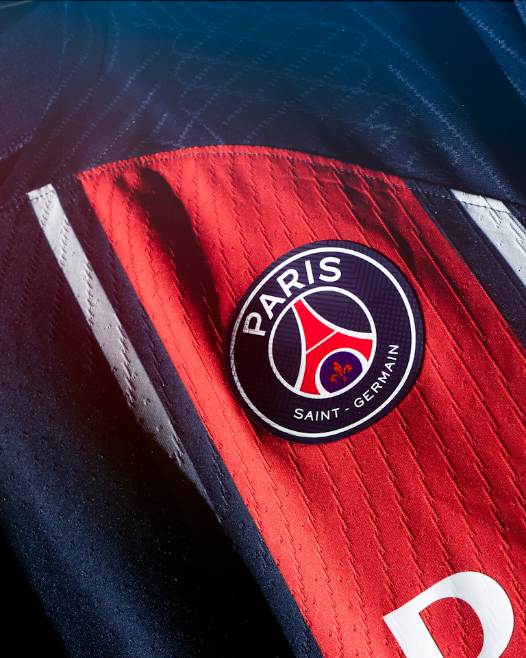 Lee Kang In  Paris Saint-Germain shirt