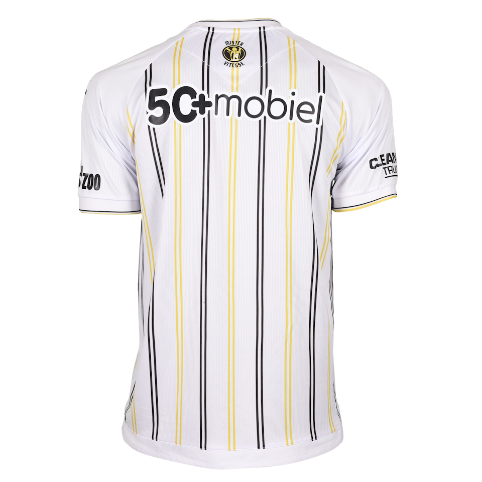 Squad Signed Shirt | Vitesse